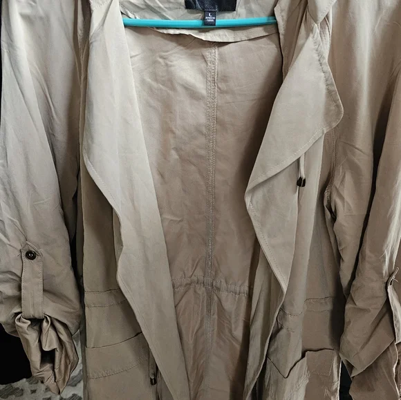 Love Tree Spring Jacket - Picture 5 of 5